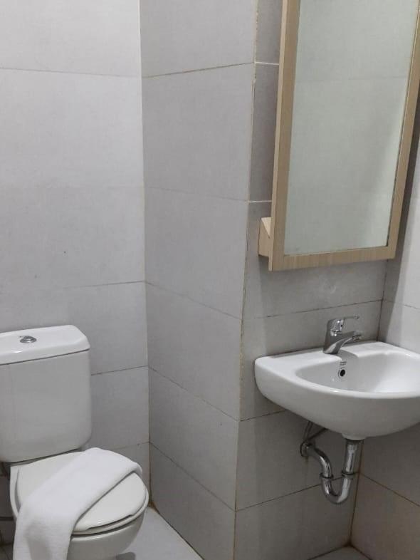 Catania Inn Palembang Esterno foto