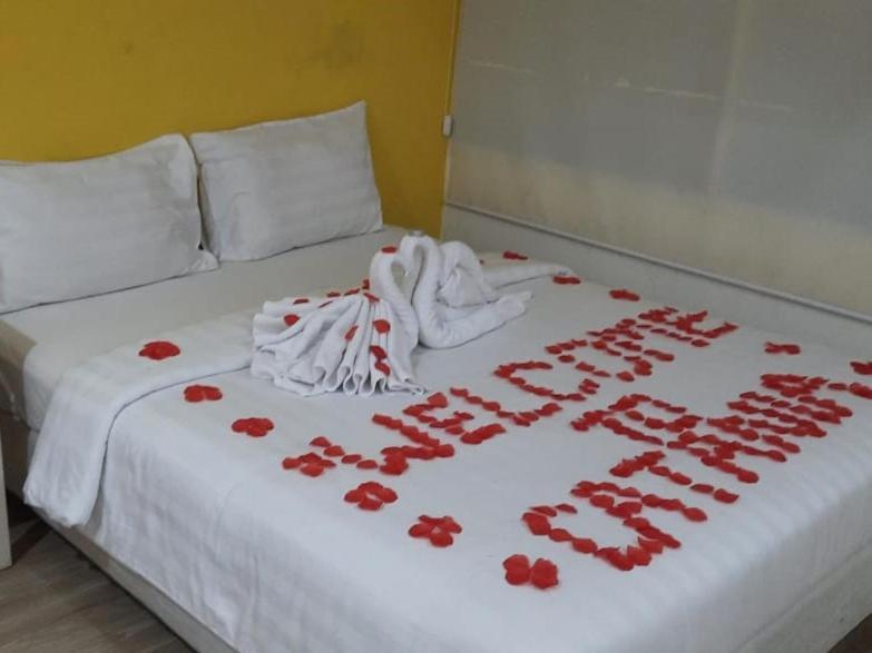 Catania Inn Palembang Esterno foto